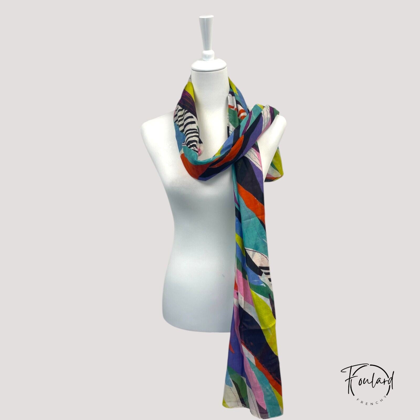 Foulard en coton, imprimé graphique multicolore – Image 2