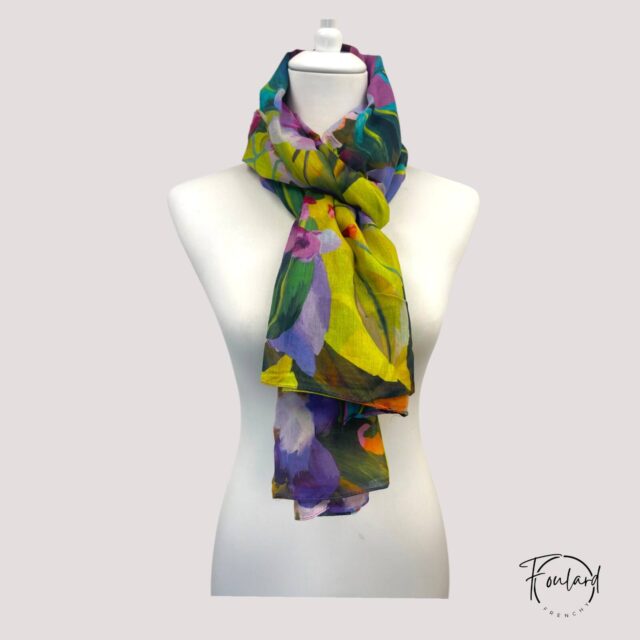 Foulard fleuri, couleurs tropicales