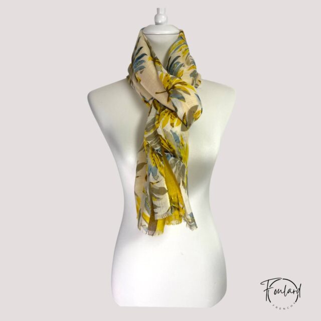 Foulard motif feuillage, jaune et bleu