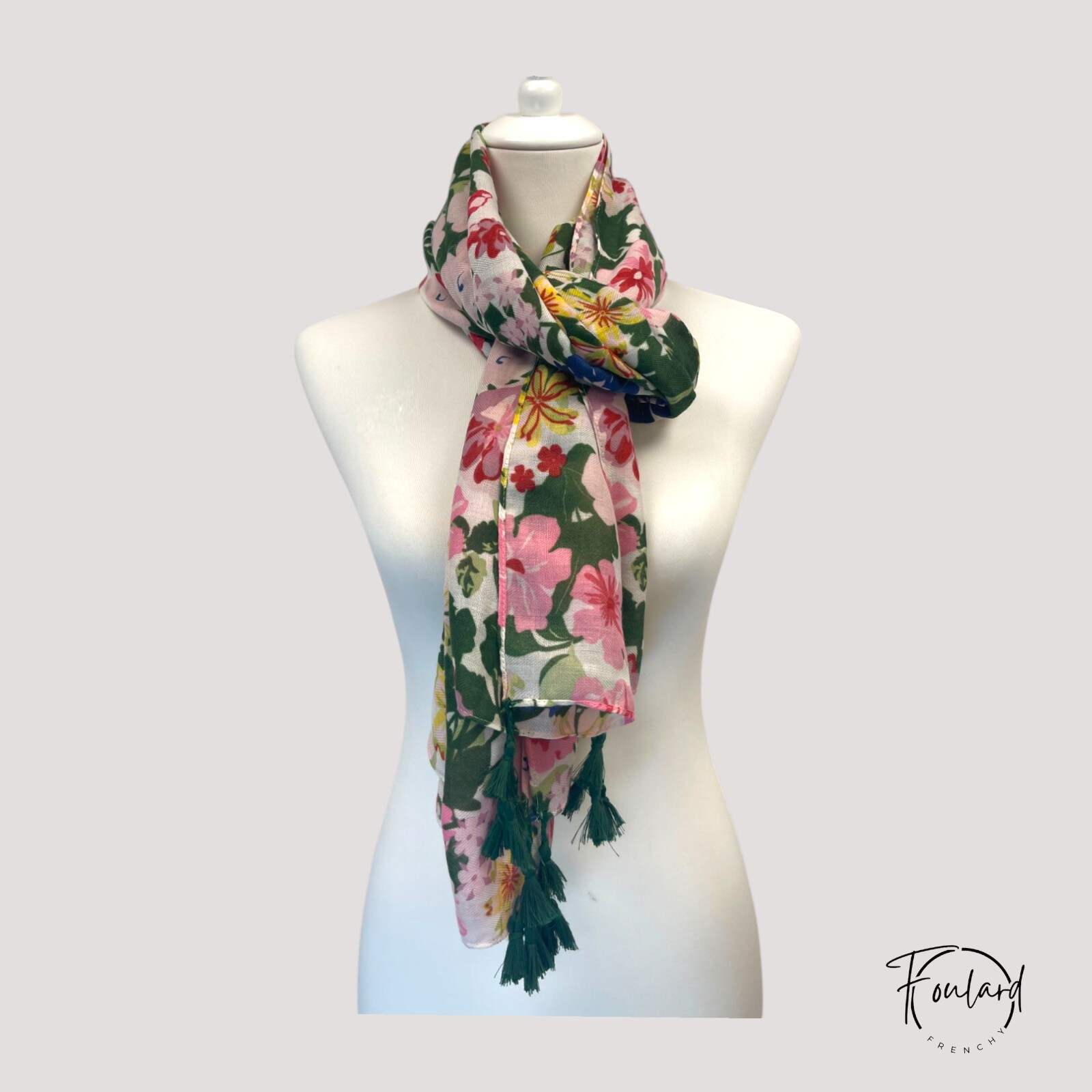 Foulard à fleurs, rose, vert et bleu