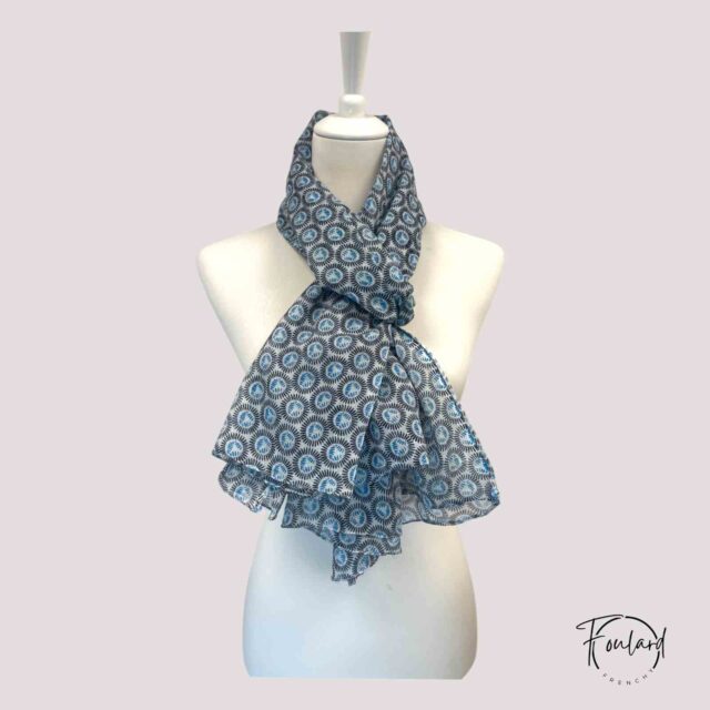 Foulard en coton, motif graphique bleu
