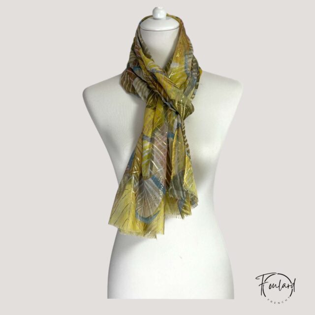 Foulard jaune, motifs graphiques dorés