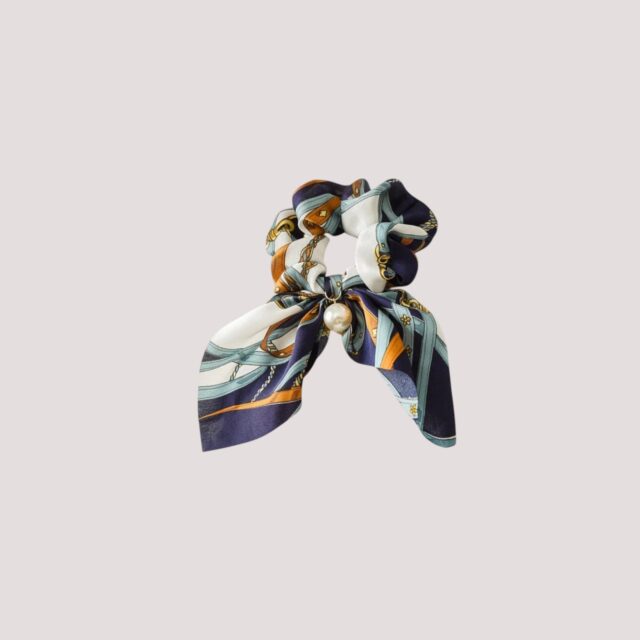 Chouchou foulard court, chic cavalier