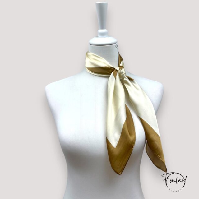 Foulard carré rayures ivoire et camel