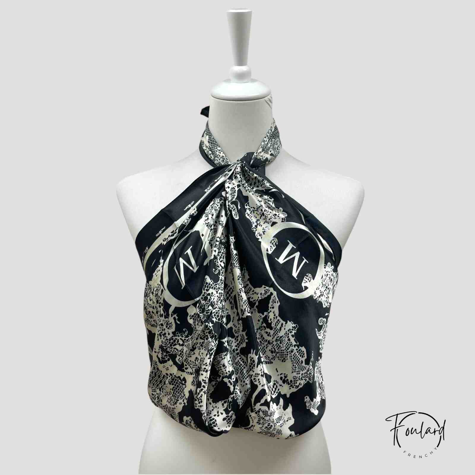 Foulard carré blanc, imprimé baroque bohème – Image 2