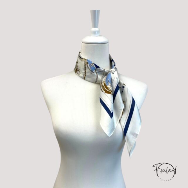 Foulard carré, motif navire de glace