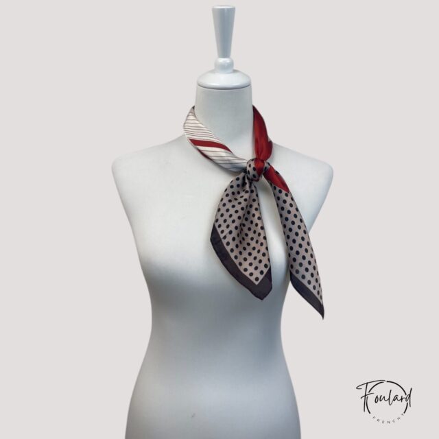 Foulard carré motif mixte, pois et rayures