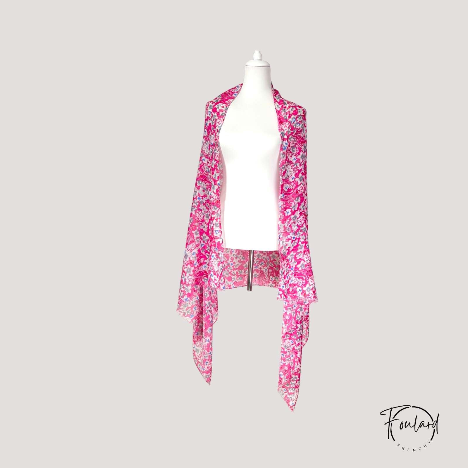 Foulard rose, imprimé floral fuchsia – Image 3