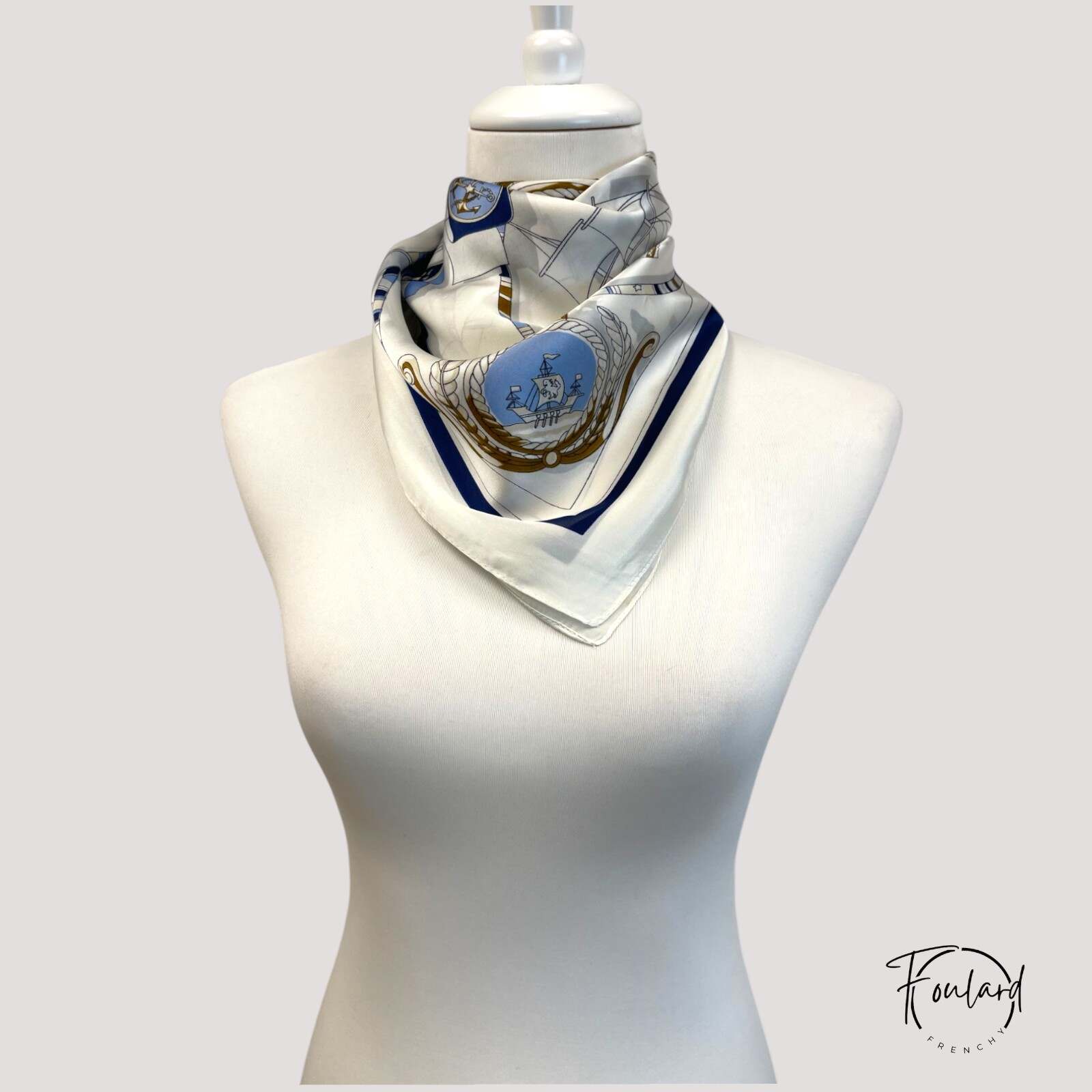 Foulard carré, motif navire de glace – Image 5