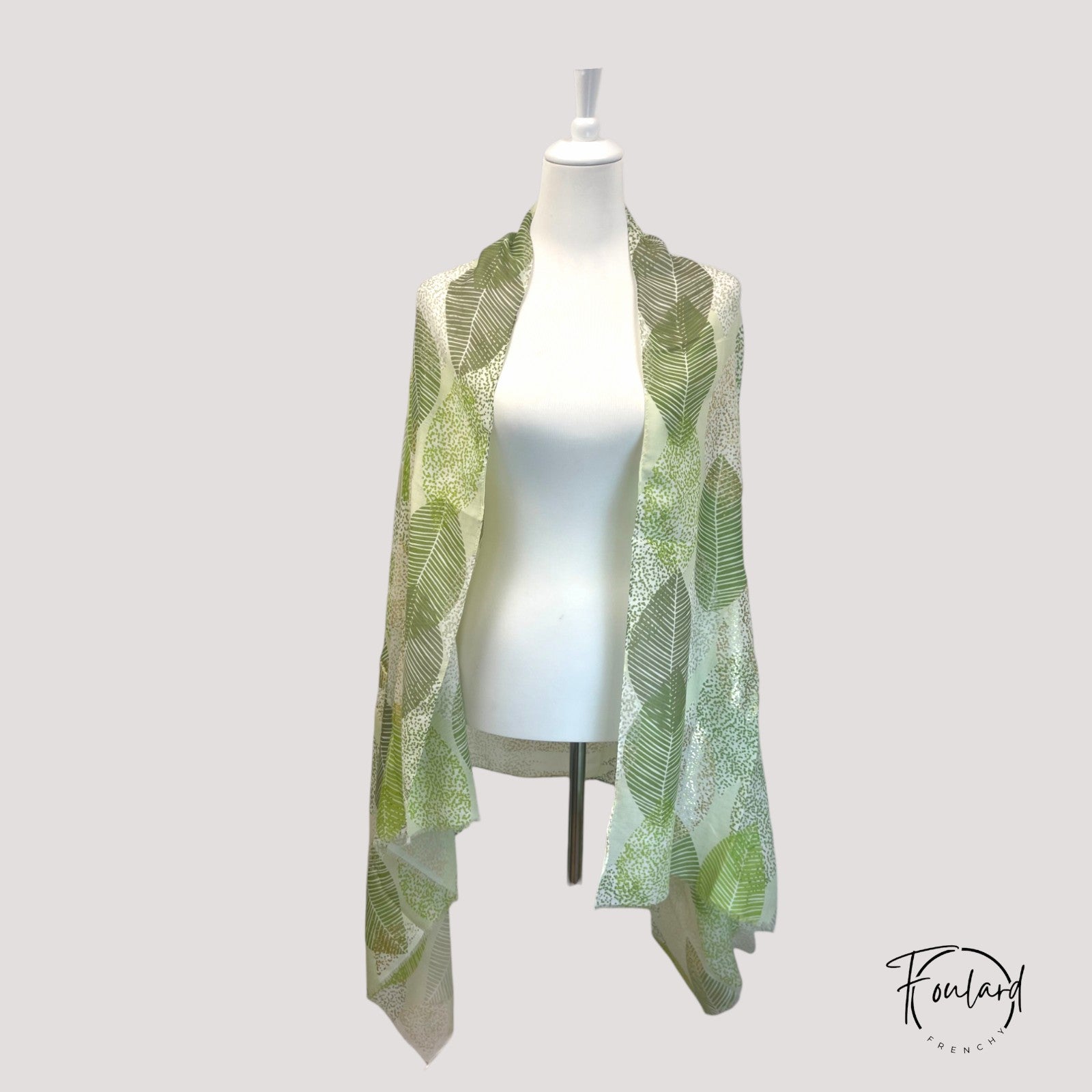 Foulard motif feuilles vertes et doré – Image 2