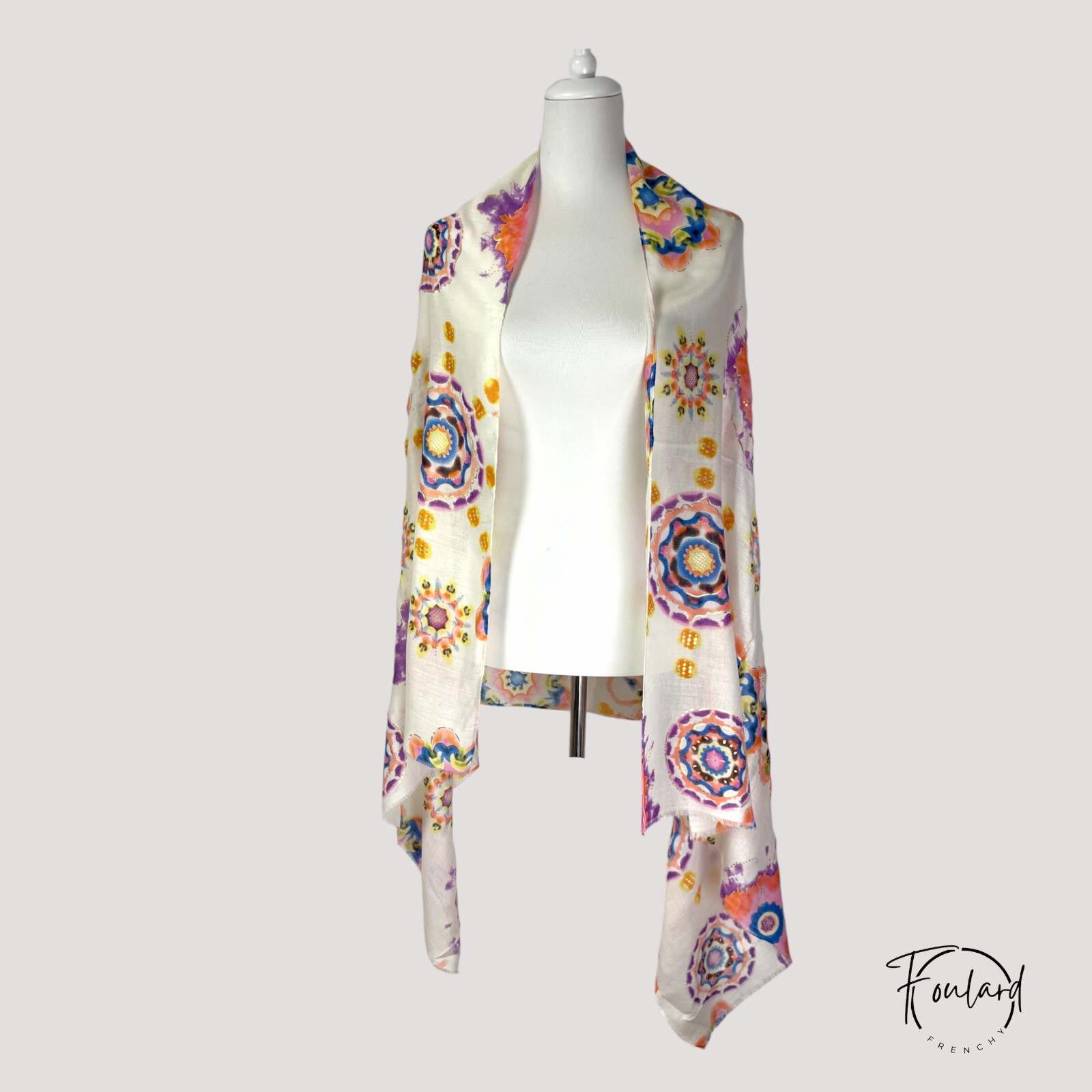 Foulard motif aquarelle multicolore – Image 4