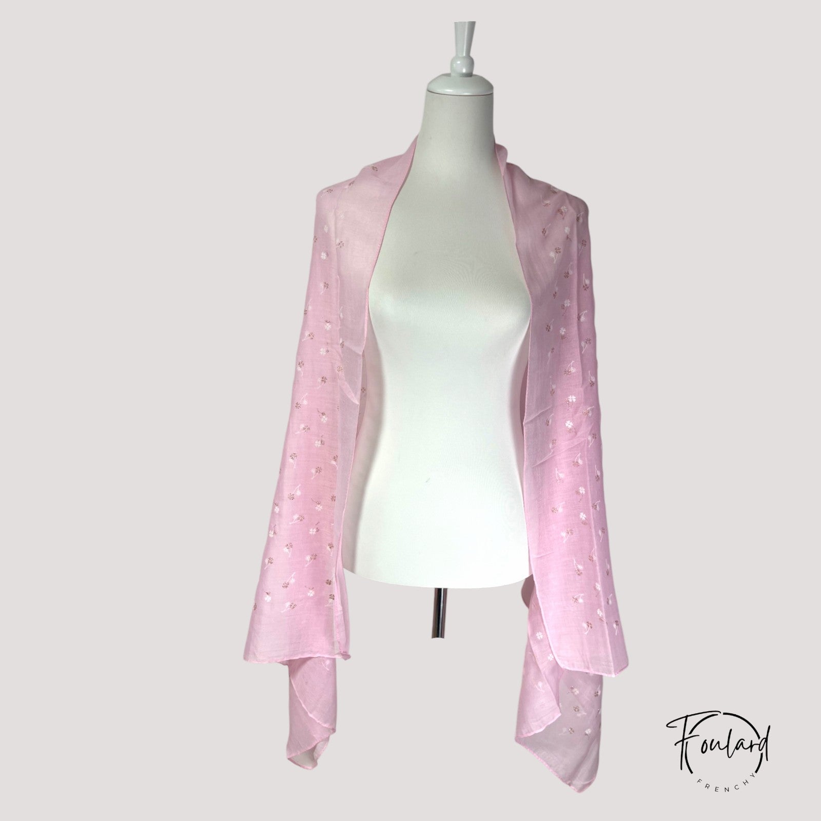 Foulard rose, fleurs pailletées – Image 2