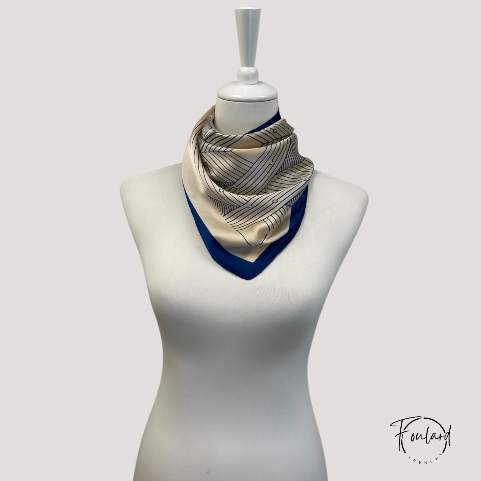 Foulard carré rose, tissu fin – Image 2