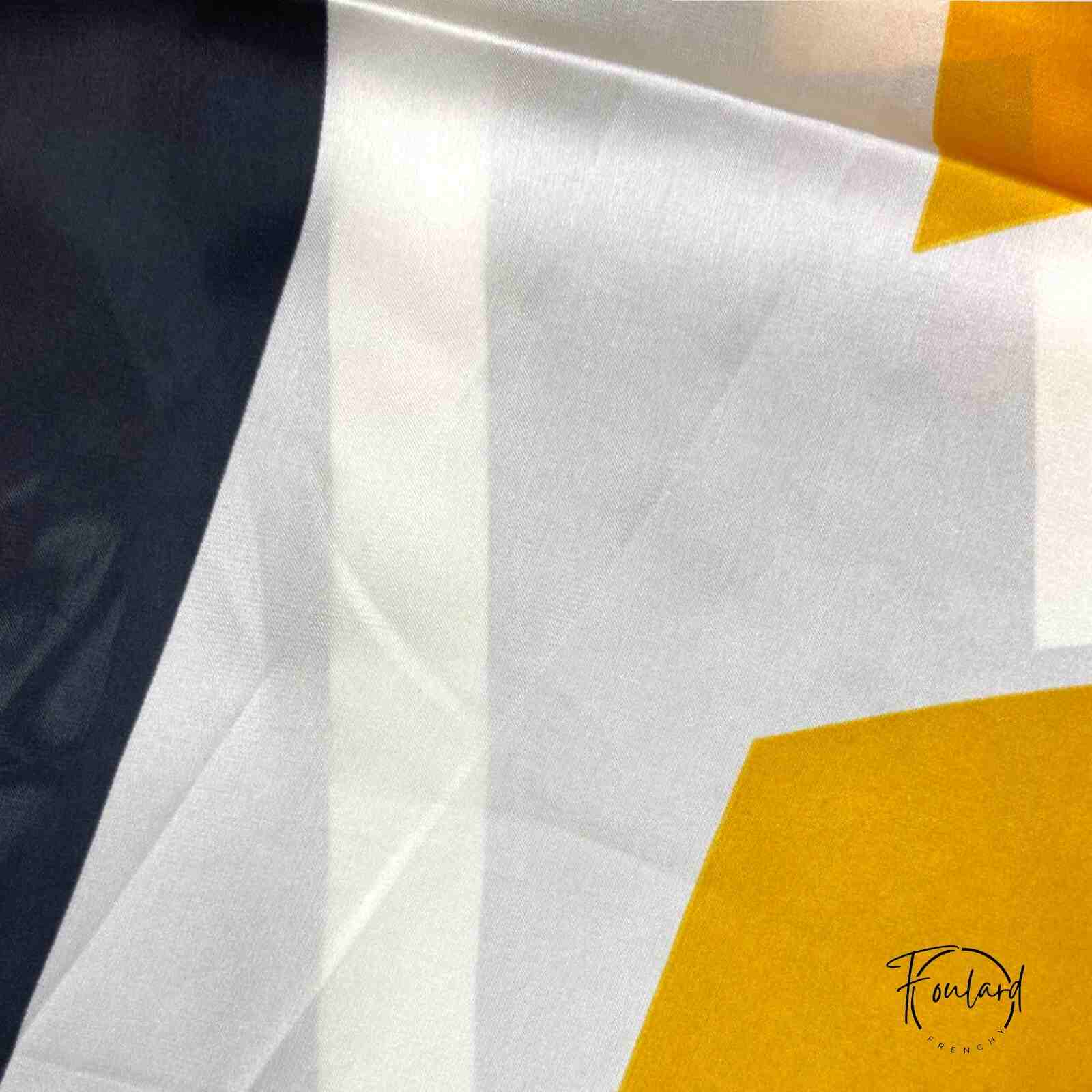 Foulard carré orange, tissu confortable – Image 6