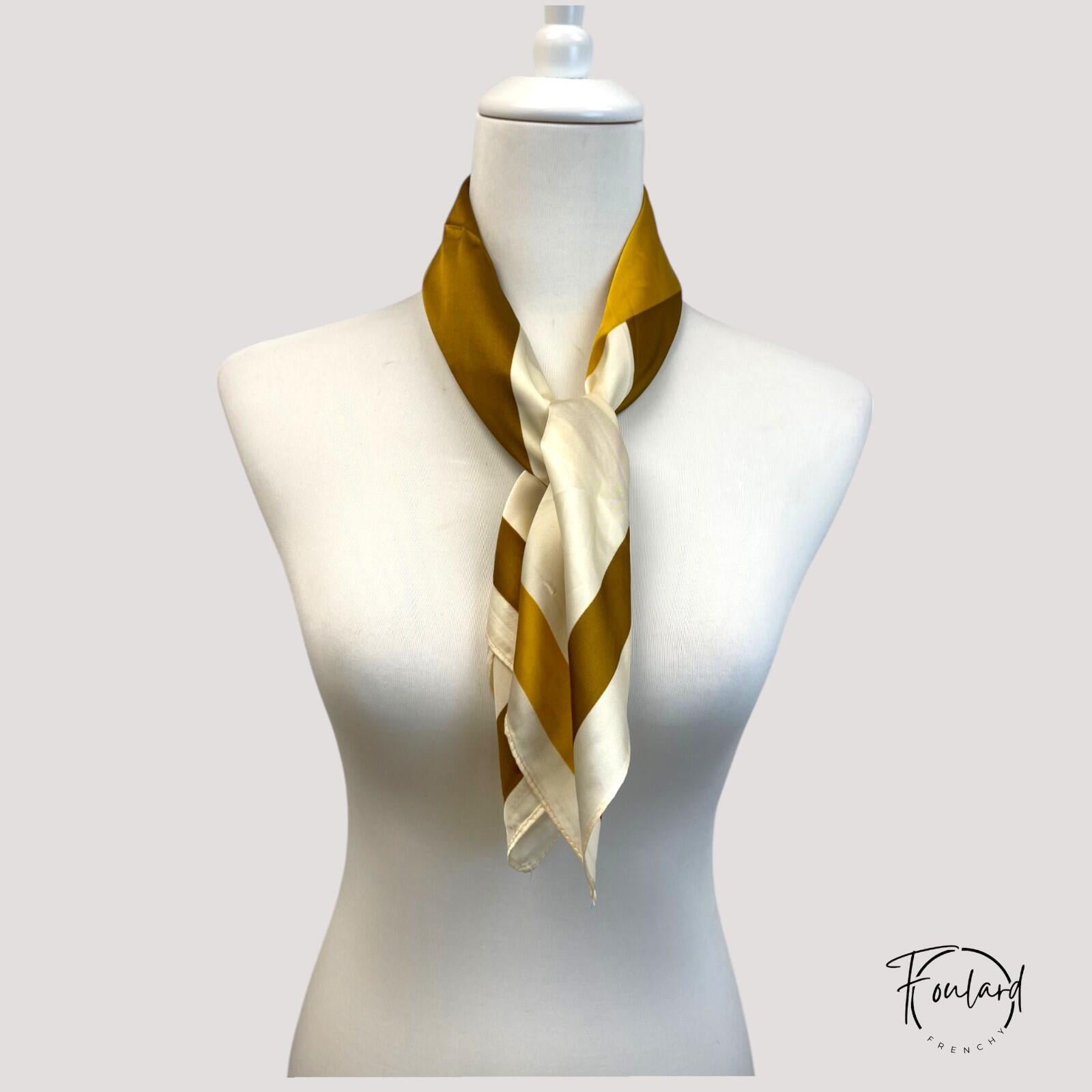 Foulard carré jaune, tissu fin – Image 4