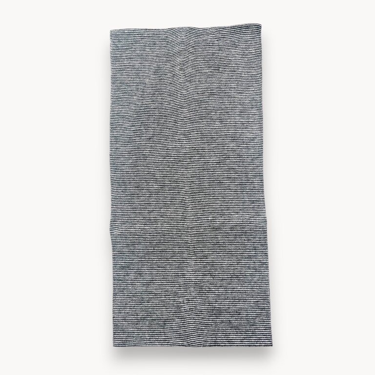Bandeau à fines rayures noir et gris