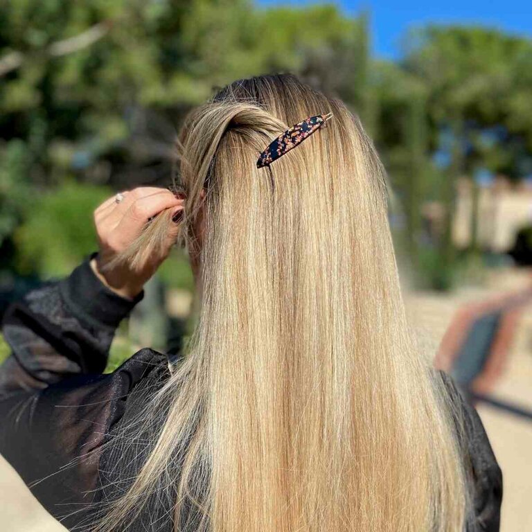 Barrette Clémence, noire pailletée cuivrée