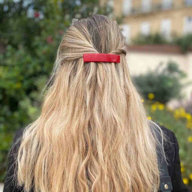 Barrette Carla, coloris rouge éclatant
