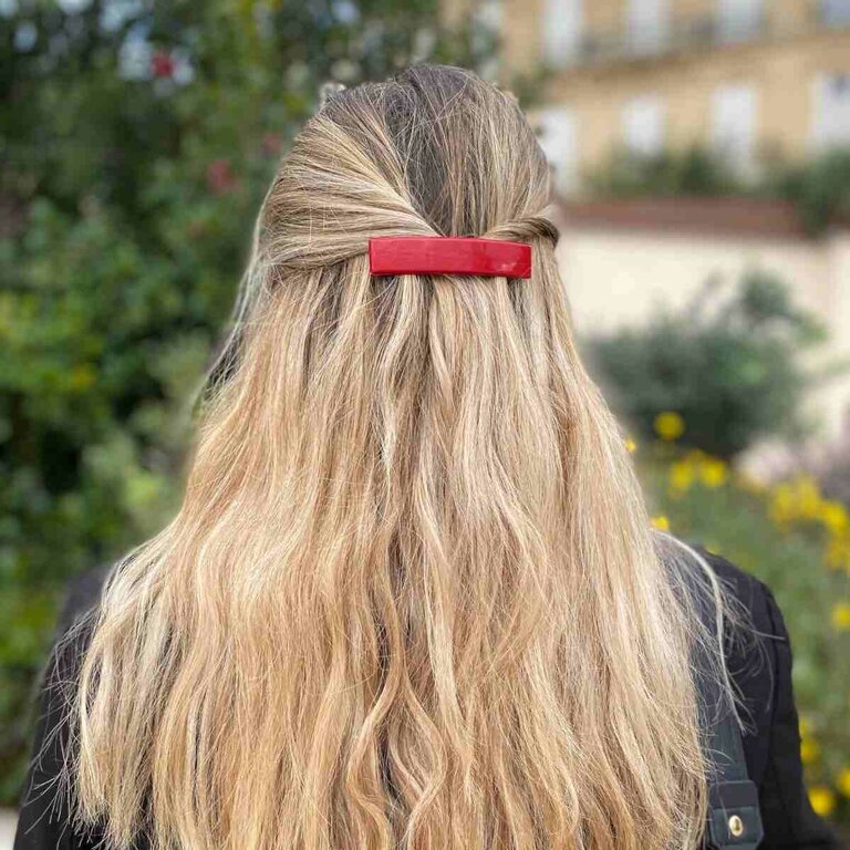 Barrette Carla, coloris rouge éclatant