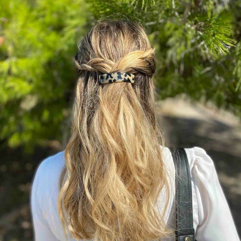 Barrette Amandine, écaille claire