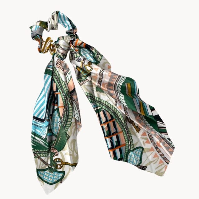 Chouchou effet soie, motif coloré vert et orange