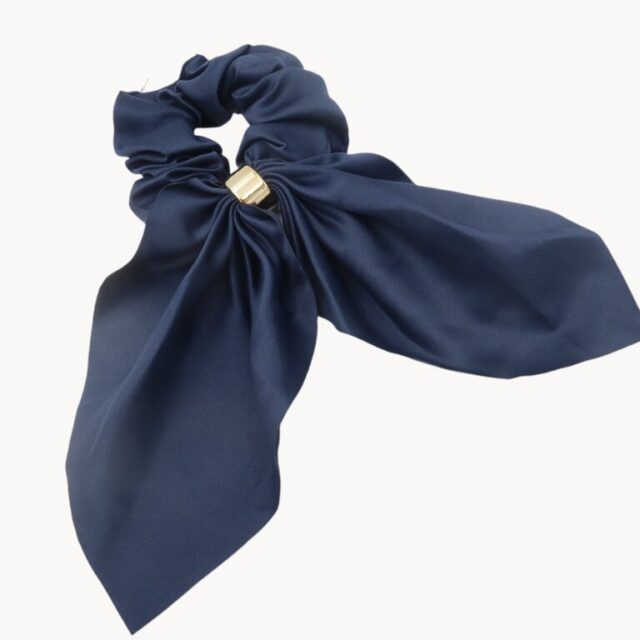 Chouchou foulard bleu, anneau doré