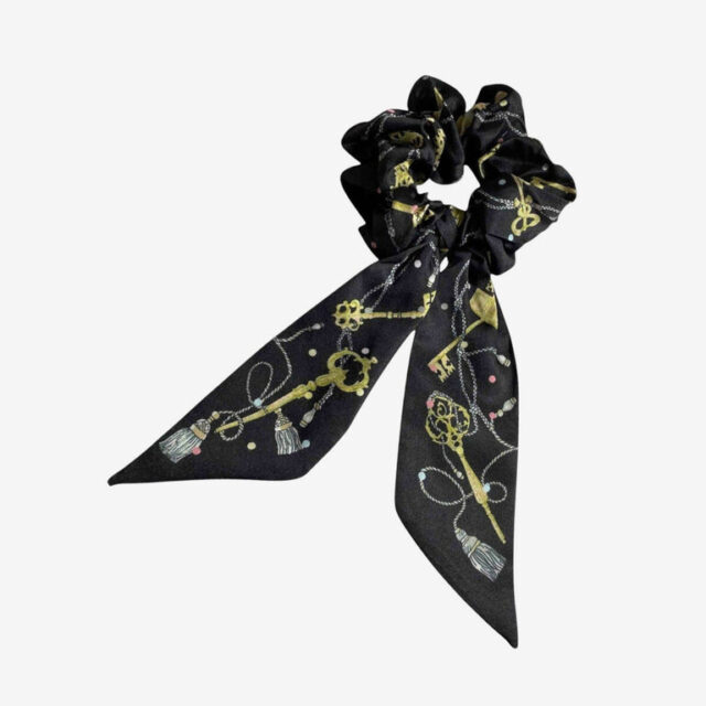 Chouchou motif foulard, noir à clés dorées