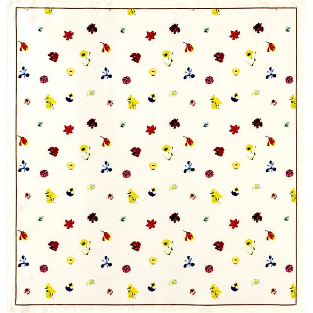 Foulard carré écru ivoire fleuri femme 68 cm en polyester satiné