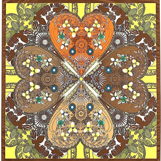Foulard carré femme 90 x 90 cm en viscose à motif floral jaune, marron et orange