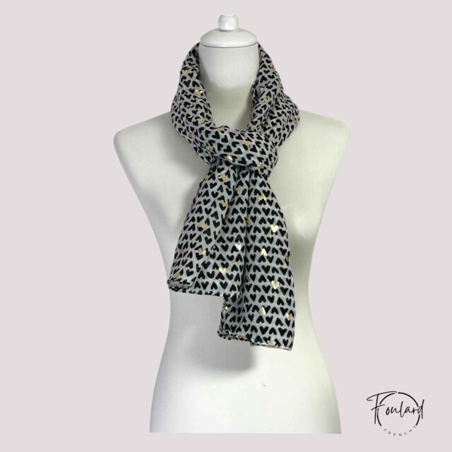 Foulard noir, motif cœur doré