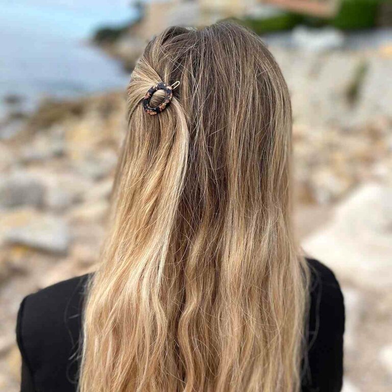 Petite barrette Chloé, noire pailletée cuivrée