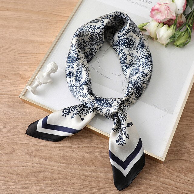 Foulard carré deluxe, pastel bleu marine