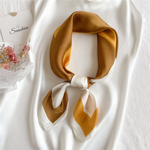 Foulard carré jaune, tissu fin – Image 5