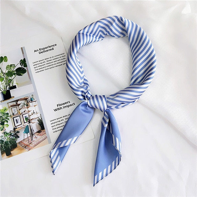 Foulard carré deluxe, rayures bleues – Image 6