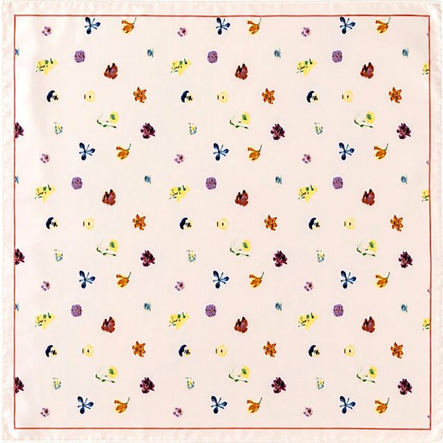 Foulard carré rose pâle à motifs fleuris multicolores 68 x 68 cm
